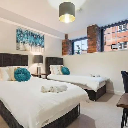 Centre - Sleeps Upto 6 Guests, On Street Car Parking Apartamento *