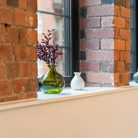 Centre - Sleeps Upto 6 Guests, On Street Car Parking Apartamento